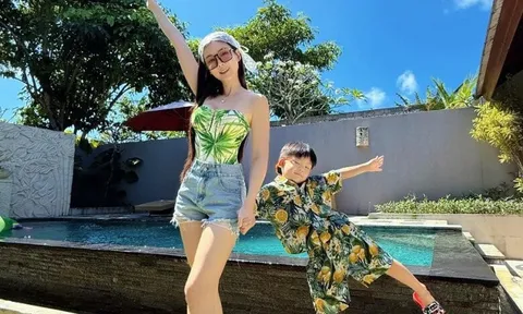 Mẹ mặc đồ hở hang đến trường đón con bị chỉ trích, các ông bố bình luận: "Tôi không bao giờ cho vợ mình mặc như thế"