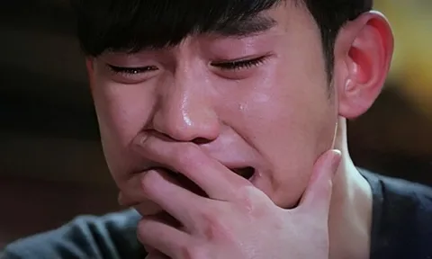 Đồng nghiệp đến thăm vợ mới sinh lỡ miệng nói 6 từ, tôi lập tức nộp đơn ly hôn