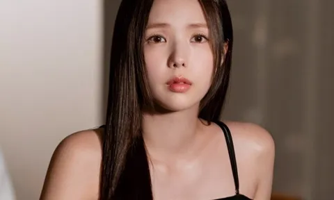 Dẫn chồng đi đám cưới bé đồng nghiệp, anh nhìn vào bụng cô dâu nói một câu khiến tôi tá hỏa