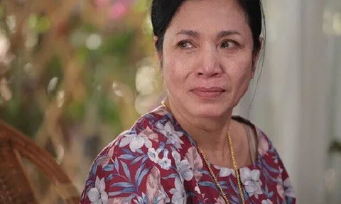 Chồng 52 tuổi bỗng đòi ngủ riêng, biết lý do tôi mừng rơi nước mắt