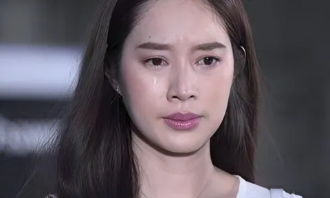 3 năm ly hôn gặp vợ cũ ôm bụng bầu đứng cầm hộp cơm từ thiện, tôi đến gần định mỉa thì có người bảo: "Cảm ơn giám đốc!"