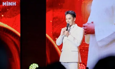 Tú Dưa từng suýt từ chối giao ca khúc "Việt Nam khúc kiêu hùng" cho Anh Quân Idol