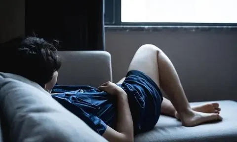 Học sinh đau bụng ở vùng dưới nhưng xấu hổ, sau 10 tiếng mới đi khám, bác sĩ: "Sao không nói với bố mẹ sớm"