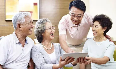 Về già, khi con cái hỏi "Bố mẹ còn bao nhiêu tiền?", cha mẹ thông minh sẽ trả lời bằng 3 câu này!
