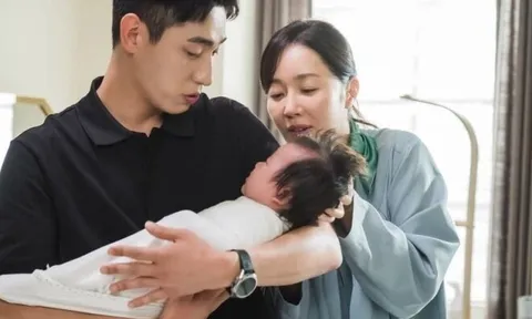 Vừa sinh con thứ 2 xong, tôi đập mạnh xấp giấy xuống bàn khiến chồng và cô giúp việc tái mét mặt