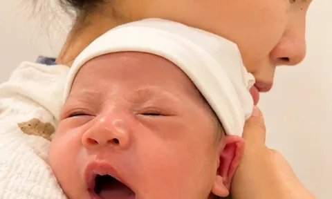 Mẹ bỉm TP.HCM thuê công ty môi giới cung cấp gói "bảo mẫu cao cấp" 44 triệu chăm con sơ sinh và kết quả nhận được