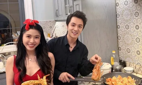 3 quan điểm nuôi dạy con quá hay của cặp sao Việt nhiều năm liền là "Gia đình hạnh phúc tiêu biểu TP.HCM"