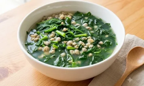 Mùa hè, loại rau này nên ăn thật nhiều, vừa thanh nhiệt trừ ẩm, lại bổ sung canxi, tốt cho sức khỏe