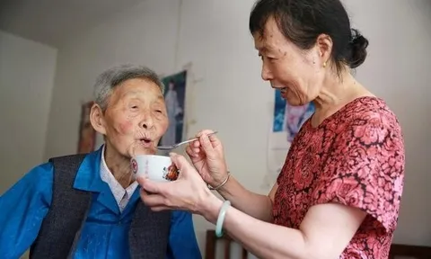 Tôi nghỉ hưu an nhàn, hạnh phúc, con cái ngày càng hiếu thảo vì bản thân có "bảo bối" này trong tay