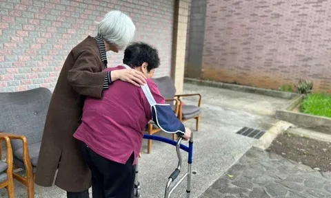 Con cái trưởng thành, cha mẹ đừng tiếp tục cho tiền hay tặng nhà, người thông minh thường làm 3 điều, tuổi già hạnh phúc