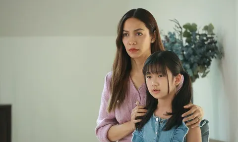 Đêm đầu tiên làm vợ giám đốc giàu có, tôi khóc sưng mắt trước 9 chữ chồng cũ gửi đến