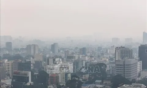 Ô nhiễm không khí tăng cao những ngày đầu năm 2025