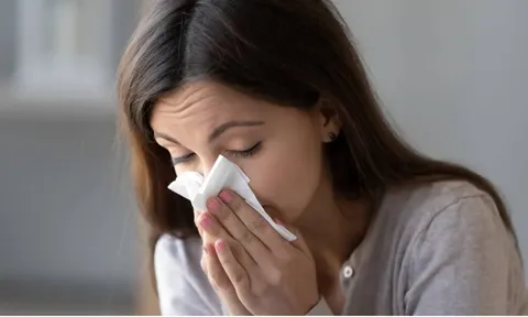 Cô gái mắc cúm A được bác sĩ khuyên nhập viện nhưng bỏ về và cái kết