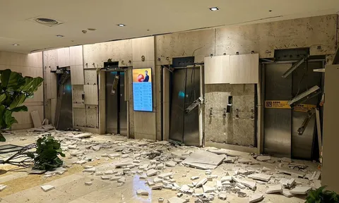 Nhân chứng kể phút kinh hoàng vụ nổ khí gas tại trung tâm thương mại, hàng chục người thương vong