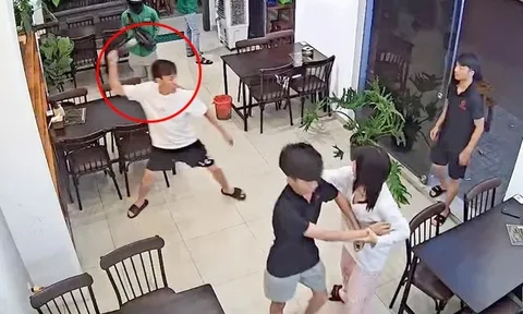 Khởi tố gã đàn ông sàm sỡ cô gái trước mặt bạn trai, đánh người ở quán cơm gà