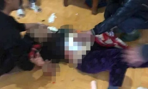 Nghịch tử dùng dao đâm mẹ rồi tự sát, tiết lộ đau lòng về người mẹ