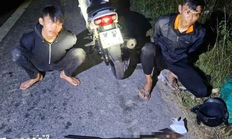 Sóc Trăng: 4 "trẻ trâu" mang hung khí đi giao chiến lúc rạng sáng, bị bắt còn chống trả công an