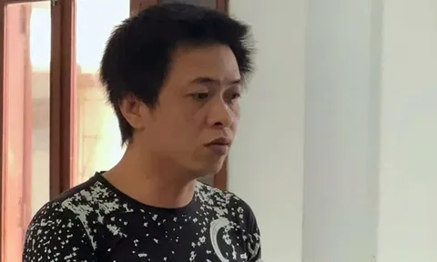 Chờ ly hôn vẫn cuồng ghen, truy sát bạn của vợ