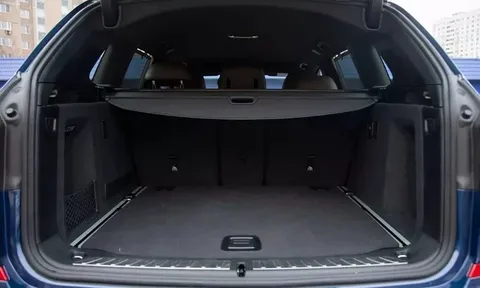 Sự thật đằng sau tiếng động lạ trong cốp xe khiến người phụ nữ cầm lái "bật ngửa"