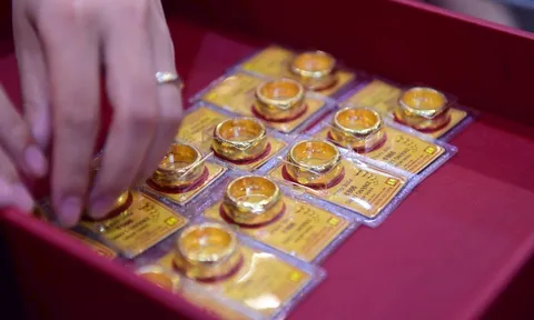 Giá vàng tăng phi mã, vãng nhẫn đã vượt 97 triệu đồng