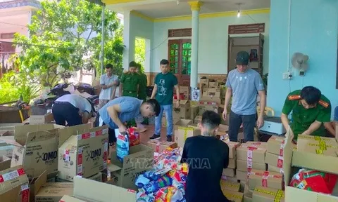 Những ai mua hàng của gian hàng Shopee “Tổng kho Đông Hưng” thì trình báo công an ngay