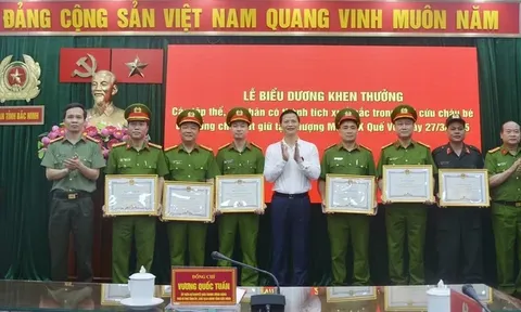 Bắc Ninh khen thưởng các tập thể, cá nhân giải cứu bé gái 9 tuổi bị khống chế trên mái nhà