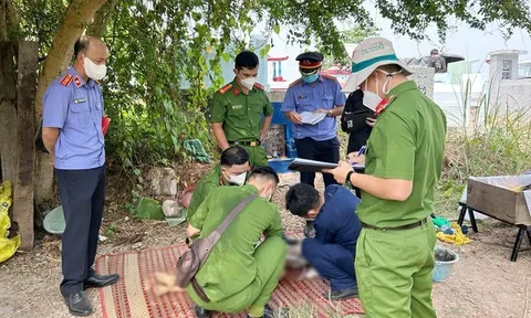 Khai quật tử thi bé 5 tuổi, lộ tội ác phi nhân tính do gã người tình của mẹ gây ra: Người mẹ cũng ra tay tàn bạo với con đẻ