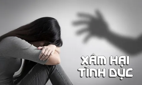 Gã xe ôm làm trò đồi bại với bé gái 15 tuổi: Camera ghi bằng chứng "rõ mồn một"