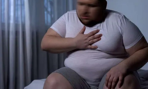 Nam thanh niên nặng 175 kg bất ngờ nguy kịch ngừng thở khi ngủ, từng uống liên tục loại nước quen thuộc này