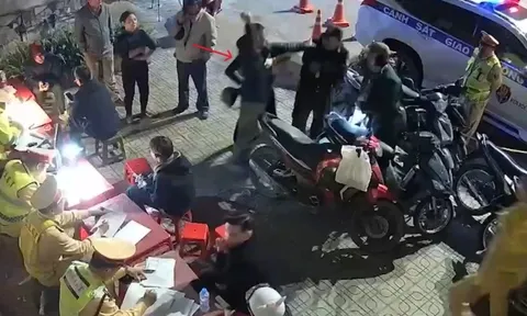 Đối tượng dùng kéo đâm cảnh sát cơ động ở Thái Nguyên có nồng độ cồn thế nào?