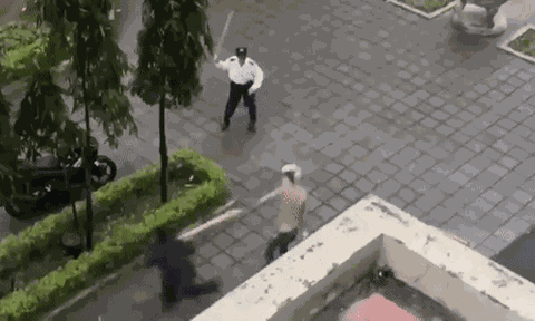 Phút giáp mặt kẻ sát hại cô gái tại chung cư ở Hà Nội: Nạn nhân đang đi mua cháo, chuẩn bị vào thang máy thì bị đâm