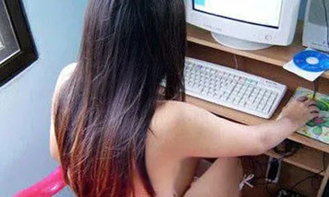 Thủ đoạn dụ dỗ nạn nhân tham gia "chat sex" qua video call khiến bị hại "câm nín"