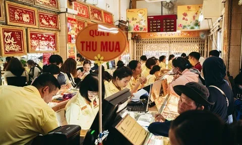 Cập nhật giá vàng mới nhất ngày 20/4/2025: Đảo chiều "lao dốc" sau chuỗi ngày tăng "phi mã"