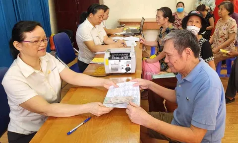 3,41 triệu người nhận lương hưu và trợ cấp bảo hiểm xã hội cấp tốc, là những ai?