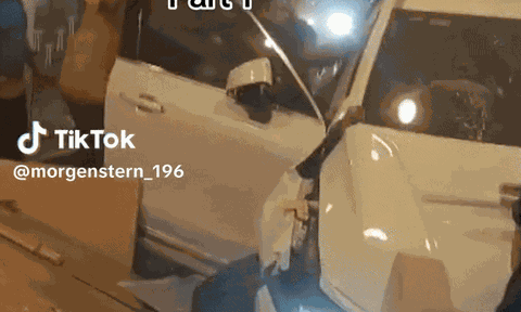 Ô tô lao thẳng vào nhà hàng khiến 1 người tử vong, tài xế chịu trận từ người đàn ông lạ mặt