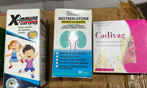 Chùm ảnh về các sản phẩm thực phẩm chức năng giả của vợ chồng dược sĩ Hà Nội: Vỏ hộp được in bằng tiếng nước ngoài, giả danh hàng ngoại
