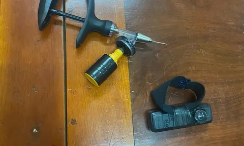 Vụ dùng kim tiêm đâm vào 5 học sinh ở Bình Dương: Kẻ "biến thái" tiêm chất gì vào người các em nhỏ?