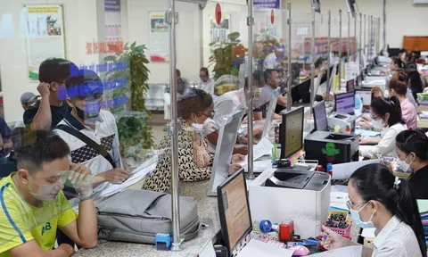 100.000 công chức nghỉ việc do sắp xếp bộ máy, khoảng 85.000 người nghỉ hưởng chế độ hưu trí trong 3 năm tới