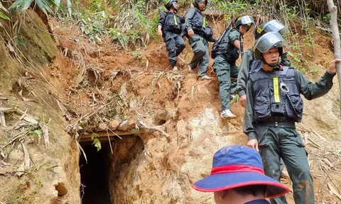 Cận cảnh những căn hầm khai thác vàng trái phép như địa đạo dưới lòng đất ở Gia Lai