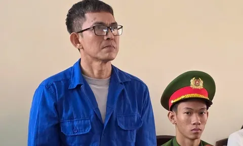 "Sao có chồng rồi mà còn lừa dối", người đàn ông truy sát tình cũ "đến nơi đến chốn" sau loạt chất vấn