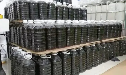 Ngã ngửa với lời khai của người đàn ông làm mắm giả, nước giặt giả