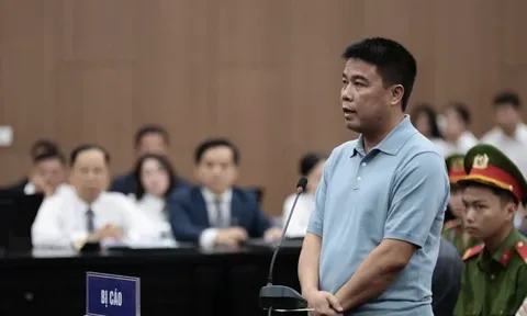 Hậu "Pháo" bật khóc khi kể về tuổi thơ nghèo khó, trình bày 3 nội dung, đều liên quan các tình tiết giảm nhẹ