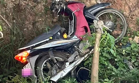 Thương tâm: Chở con đi làm thủ tục dự thi tốt nghiệp THPT, cha tông vào trụ điện tử vong