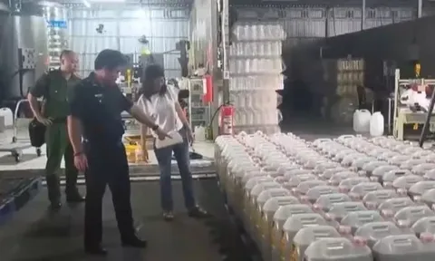 Những sự thật kinh hoàng sau vụ thu giữ trên 1.000 tấn dầu thực vật giả, nhập lậu trên toàn quốc