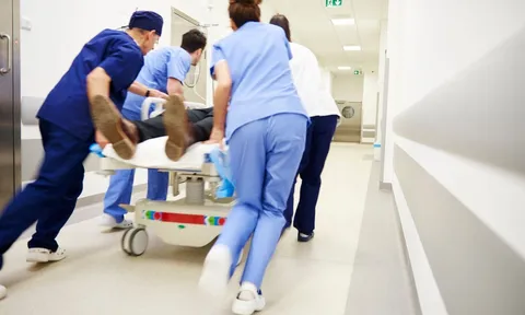 Ăn cháo với hai củ ấu tẩu tự nấu tại nhà, người phụ nữ nhập viện vì lý do này