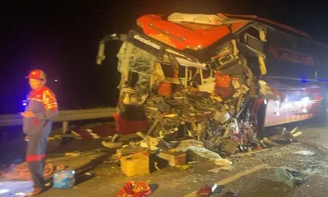 Vụ dừng xe trên cao tốc để ngủ dẫn đến tai nạn: Thông tin kết quả nồng độ cồn, ma túy của tài xế và hạn dùng của giấy phép lái xe đáng chú ý