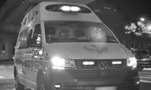 Nam sinh 13 tuổi tử vong bí ẩn: Mẹ đau đớn tố con bị bạn học ép uống thuốc độc trong nhà vệ sinh