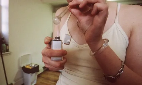 Mẹ nghiện ma túy hút điên cuồng khiến con gái 5 tuổi có nồng độ Ketamine cao gấp 565 lần người thường