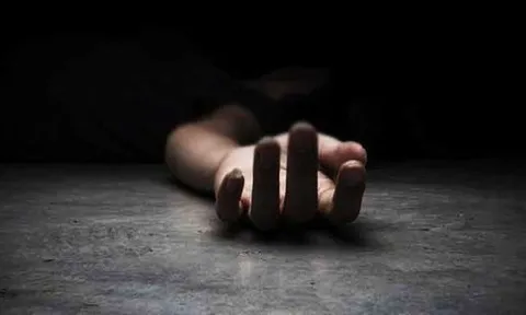 Phát hiện thi thể phụ nữ bị đóng đinh vào chân: Hiện trường đau lòng nghi án mạng