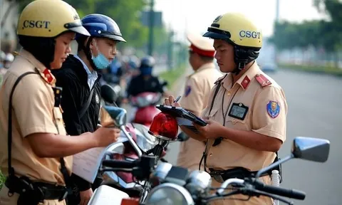 Từ năm 2025: Một lỗi vi phạm giao thông nhiều người mắc phải có thể CSGT phạt tới 150 triệu đồng, hết sức lưu ý